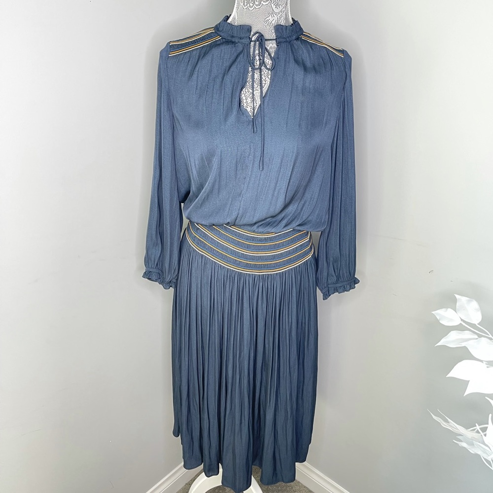 WILLIAM B Smocked Waist V Neck Midi Dress - Picture 3 of 10